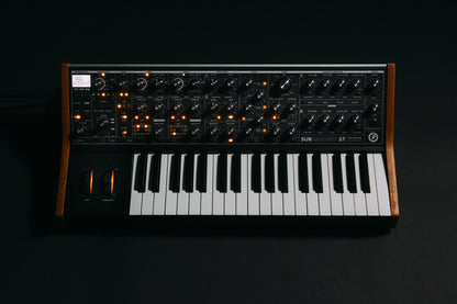 Moog - Subsequent 37