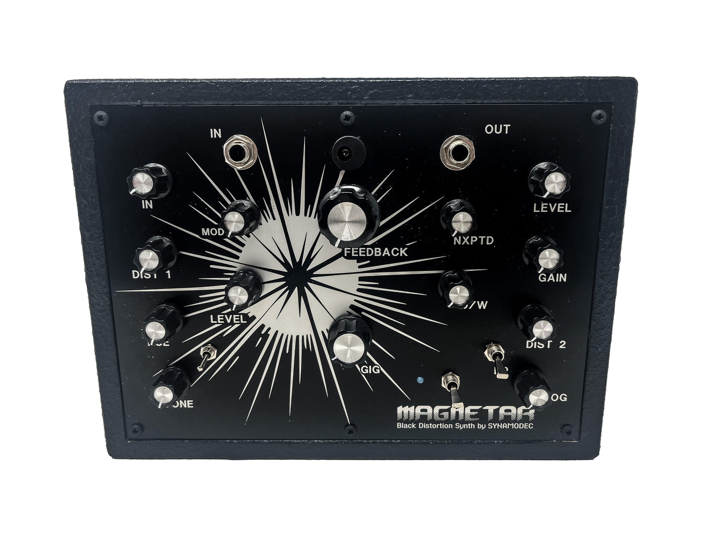 Synamodec - Magnetar [Black Distortion Synth]