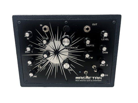 Synamodec - Magnetar [Black Distortion Synth]